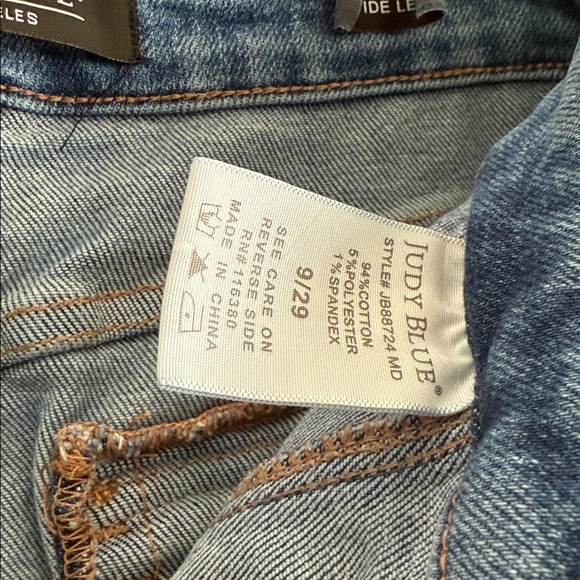 Judy Blue High Rise Cargo Wide Leg Jeans Size 9|29 - Picture 8 of 8